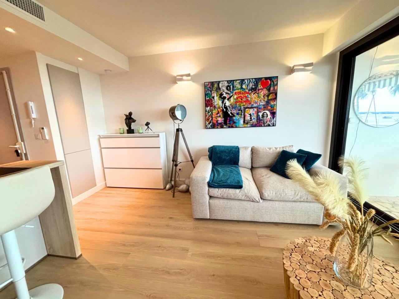 Etoile Du Cap - Front 2 Bdr Partial Sea View Apartment *